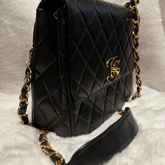 CHANEL vintage sling bag in lamb skin leather big loggo - Picture 3 of 3